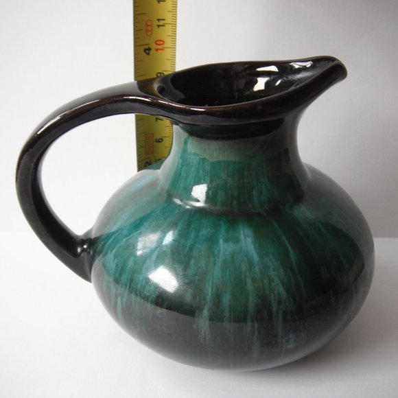 Vintage Blue Mountain Pottery Canada Pitcher Vase Green Black Drip Glaze 4" Tall - Picture 8 of 9